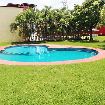 Preciosa Casa Palmera En Cuernavaca Con Alberca, Wifi, Tv Y Cocina Para Fin De Semana, Descanso, Vacaciones O Home Office Эмилиано-Сапата Экстерьер фото