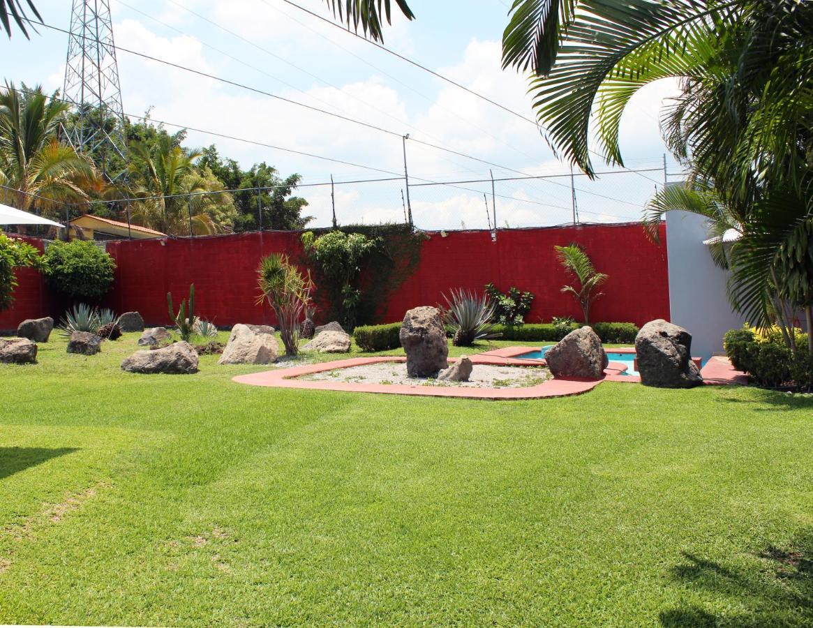 Preciosa Casa Palmera En Cuernavaca Con Alberca, Wifi, Tv Y Cocina Para Fin De Semana, Descanso, Vacaciones O Home Office Эмилиано-Сапата Экстерьер фото