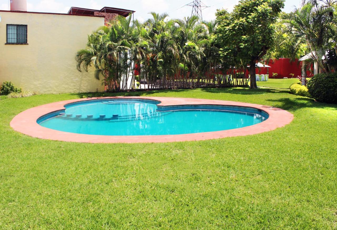 Preciosa Casa Palmera En Cuernavaca Con Alberca, Wifi, Tv Y Cocina Para Fin De Semana, Descanso, Vacaciones O Home Office Эмилиано-Сапата Экстерьер фото